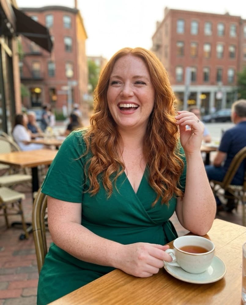 AI-generated illustration of a curvy woman, Jessica