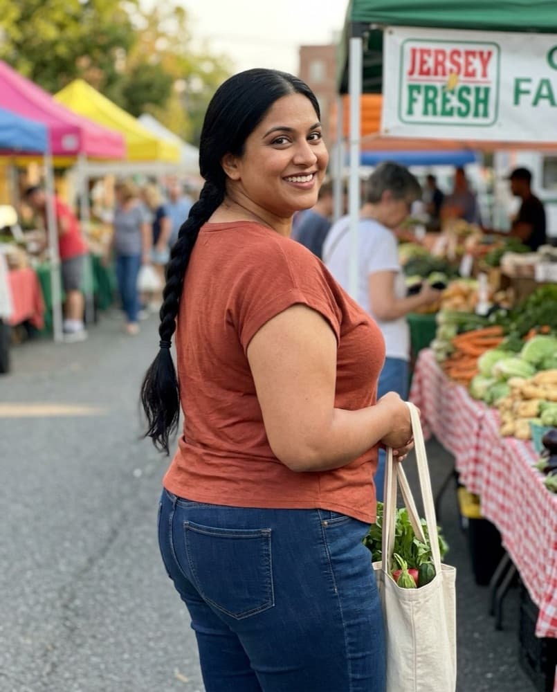 AI-generated illustration of a curvy woman, Priya